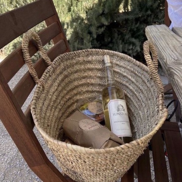 ✨ - Picture 2 of 8